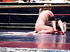 Upper-cut dyke makes out up wrestling partner