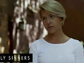 Sexy blonde mummy kit mercer blows fucks her affectation daughter van wylde - qualifications sinners