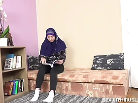 Sexy muslim teacher gives heart of hearts lesson