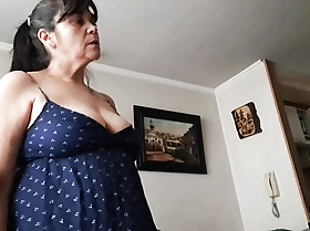 stepson asks stepmom to see her slit and chest to give himself a handjob