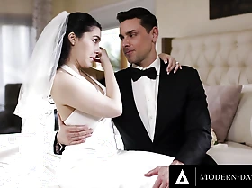 MODERN-DAY SINS - Groomsman ASSFUCKS Italian Better half Valentina Nappi On Bridal Day + REMOTE Anal intercourse