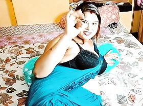 Piping hot Bhabhi drilled in Saree after economize went to office