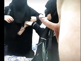 arab algerian hijab sex cuckold wife her stepsister gives her gift to her saudi husband