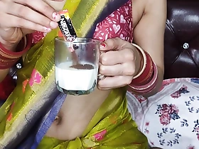 Glum bhabhi makes yummy coffee from her brand-new breast milk for devar by squeezing out her milk in cup (Hindi audio)