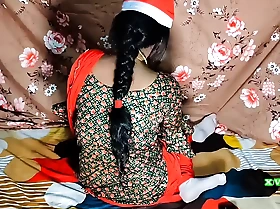 क्रिसमस स्पेशल एक्सएक्सएक्स साली को पहली बार जीजा ने चोद दिया सेक्सी सलवार सूट में