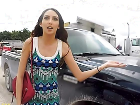 Roadside - spicy lalin cookie fucks a heavy dick with regard to free her car